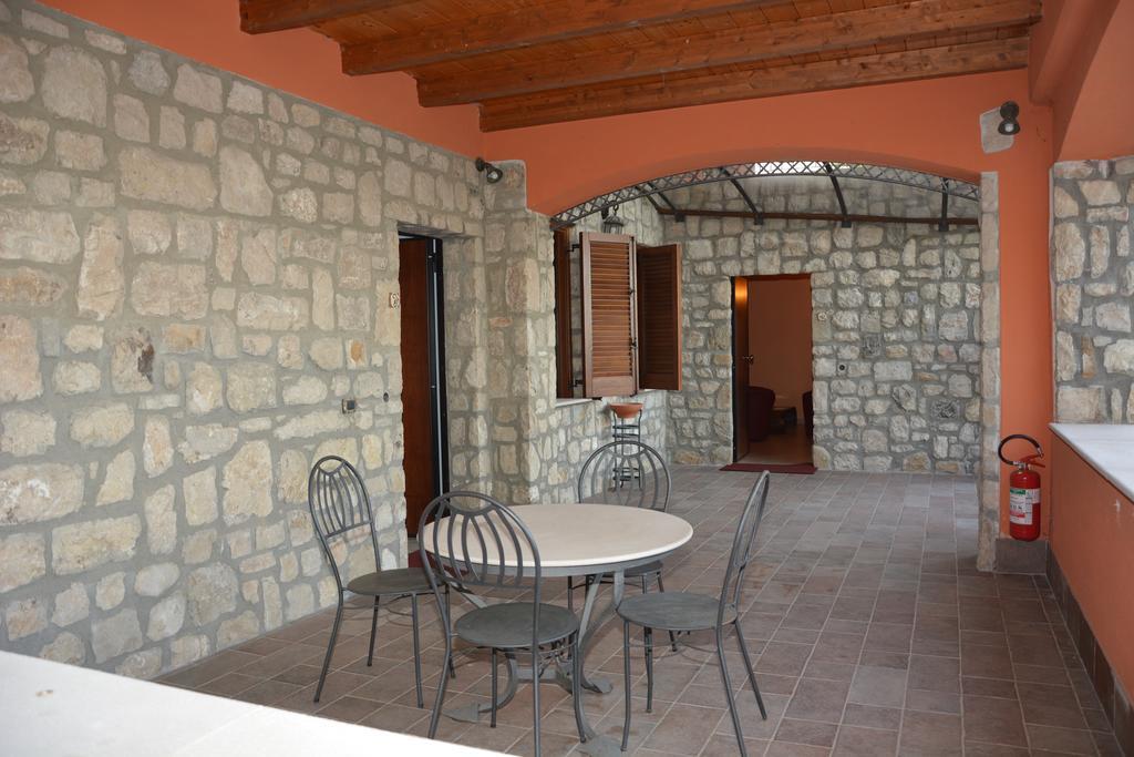 Pinus Rooms Benevento Exteriör bild