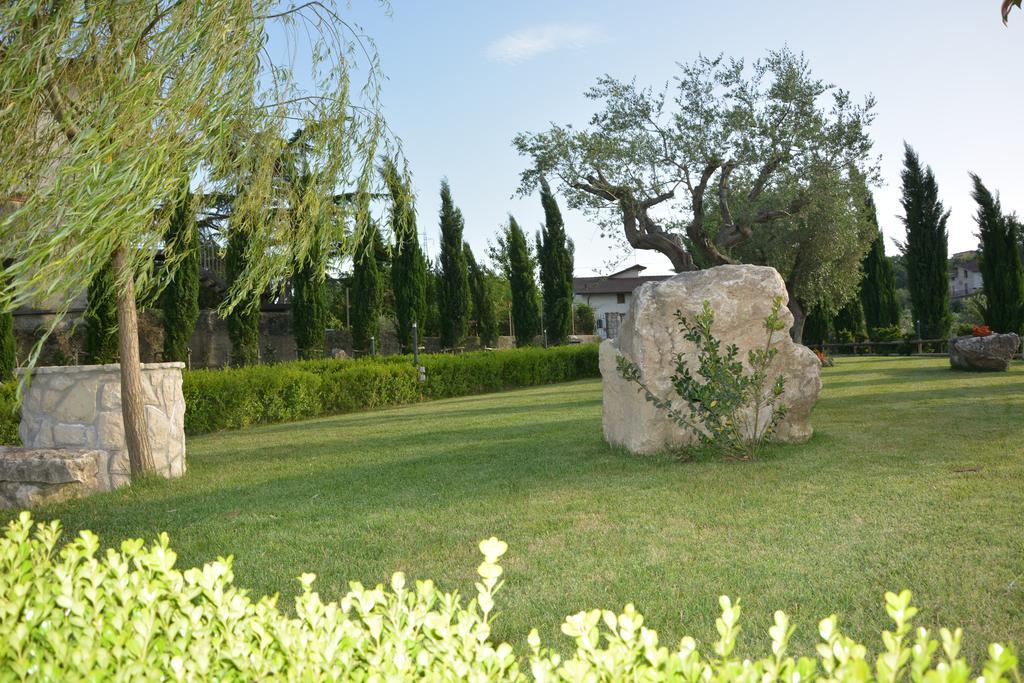 Pinus Rooms Benevento Exteriör bild