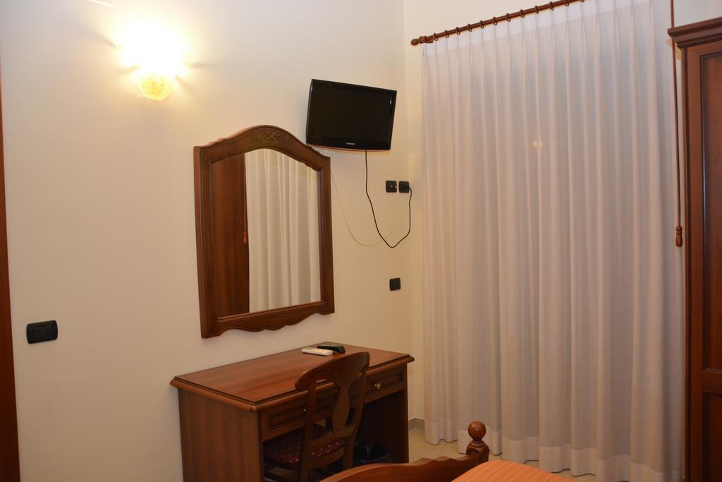 Pinus Rooms Benevento Exteriör bild
