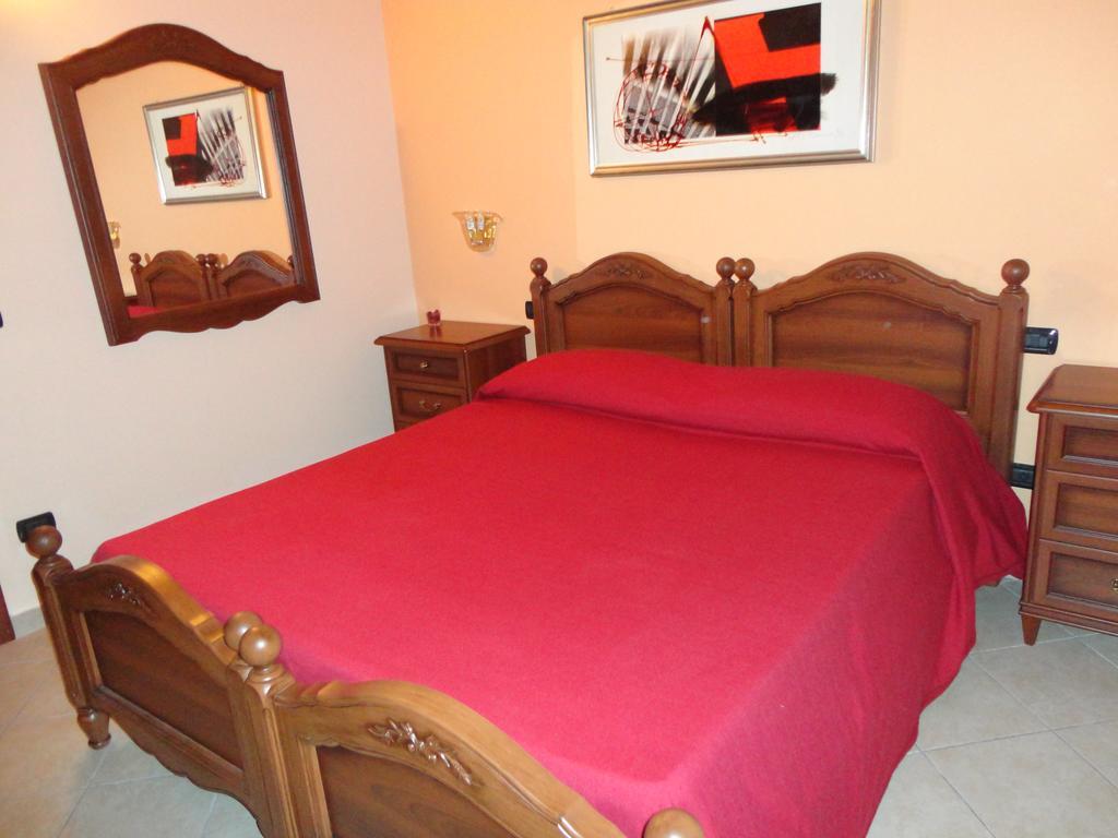 Pinus Rooms Benevento Rum bild